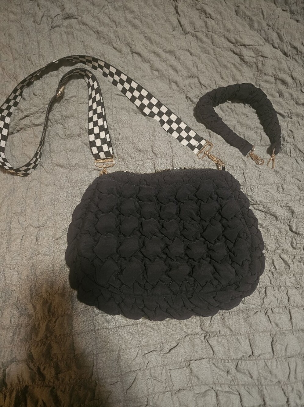 Modern And Chic Puff Purse